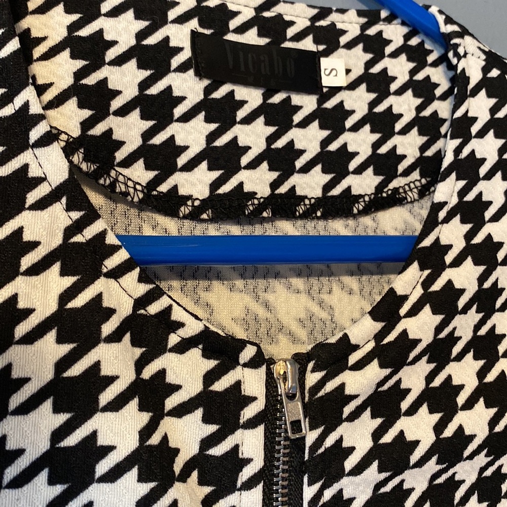 Jacket - Picture 3 of 3